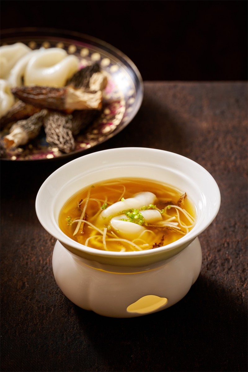 Hua Jiao Crispy Ear Sour and Spicy Soup