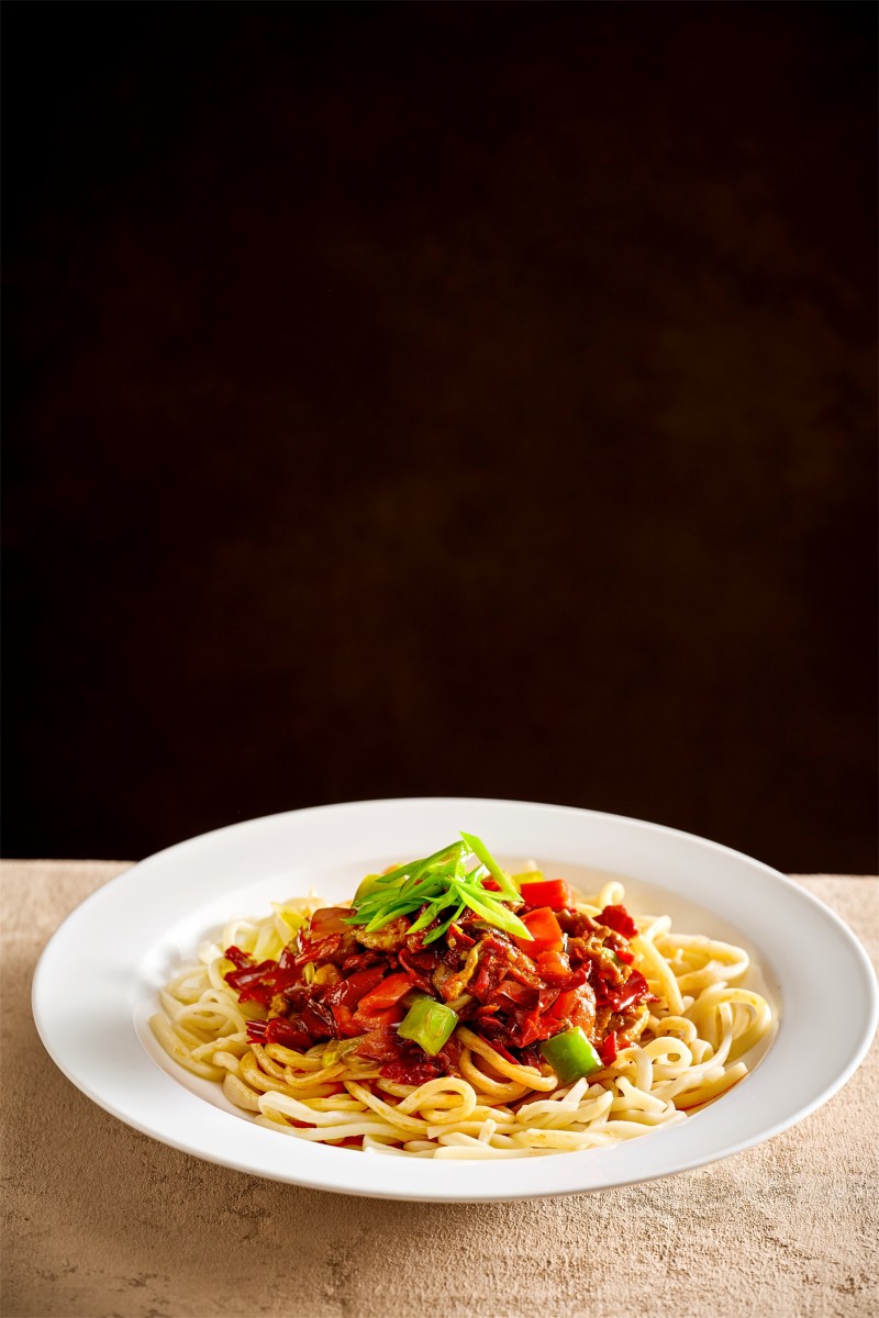 Spicy skin mixed with noodles