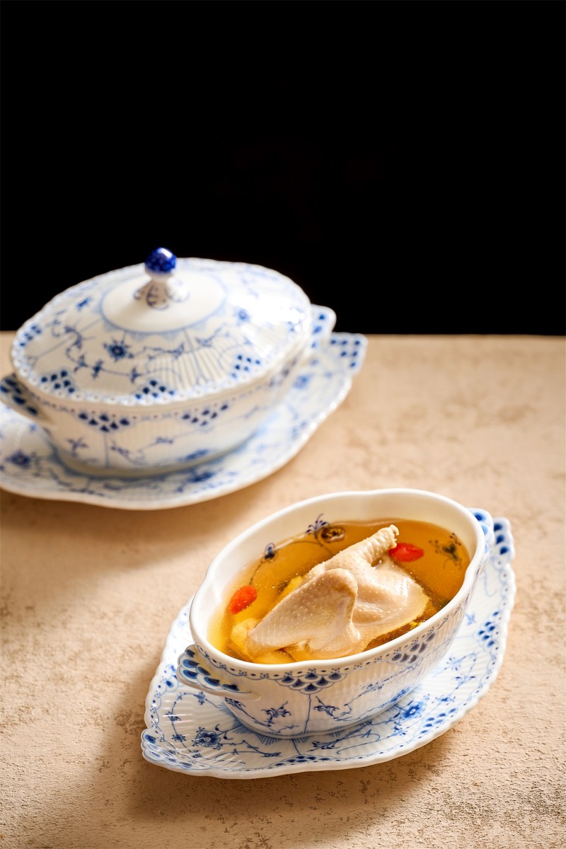 Stewed Dove with Dendrobium