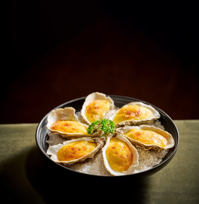 Baked Oysters with Avocado Cheese